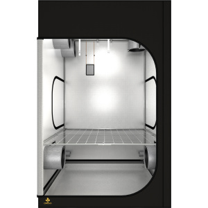 Dark Room R4.00 150 (150/150/217)
